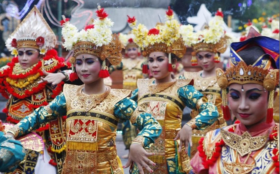 Самые необычные новогодние традиции Индонезия