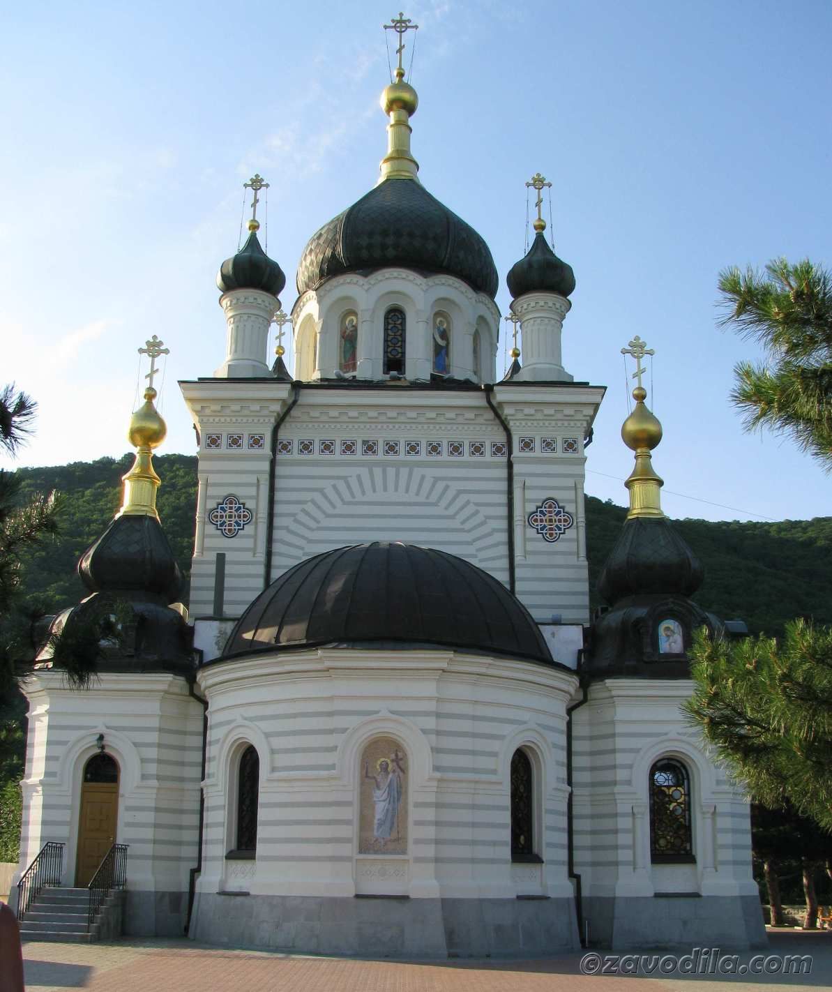 Воскресенская церковь в Форосе, Крым