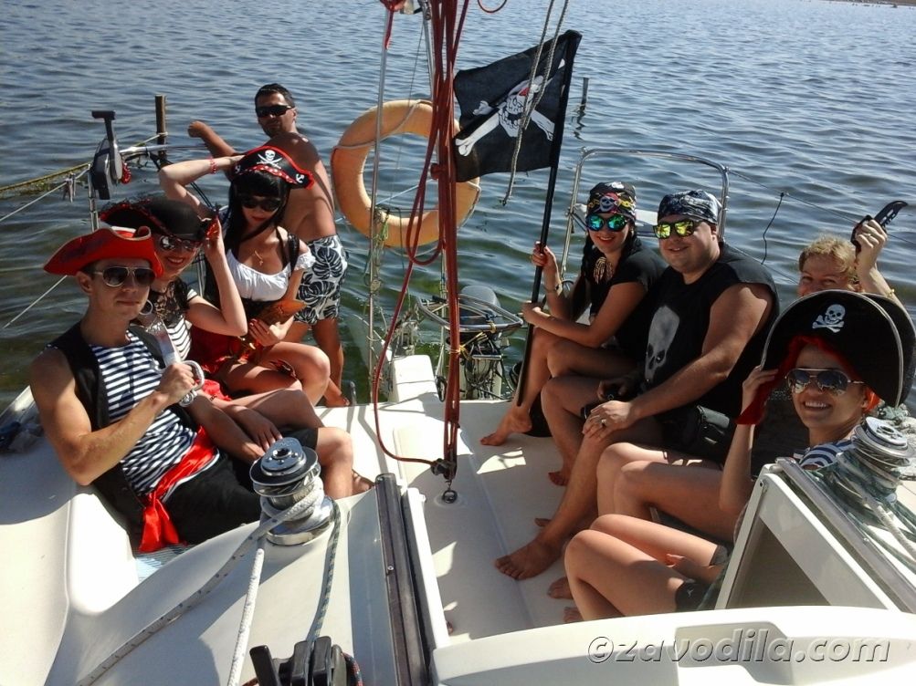 Пиратская вечеринка на яхте